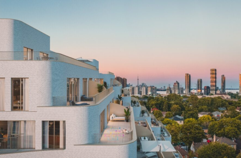 Reina Condos Condos & Homes