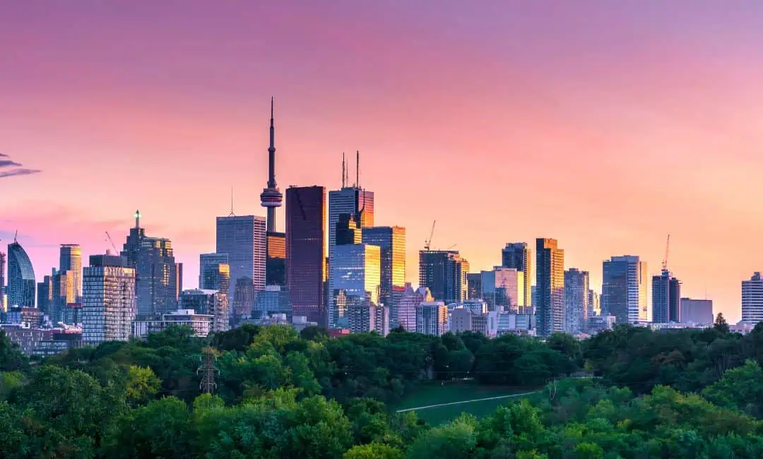 6 Key Factors to Consider When Investing in Toronto Real Estate